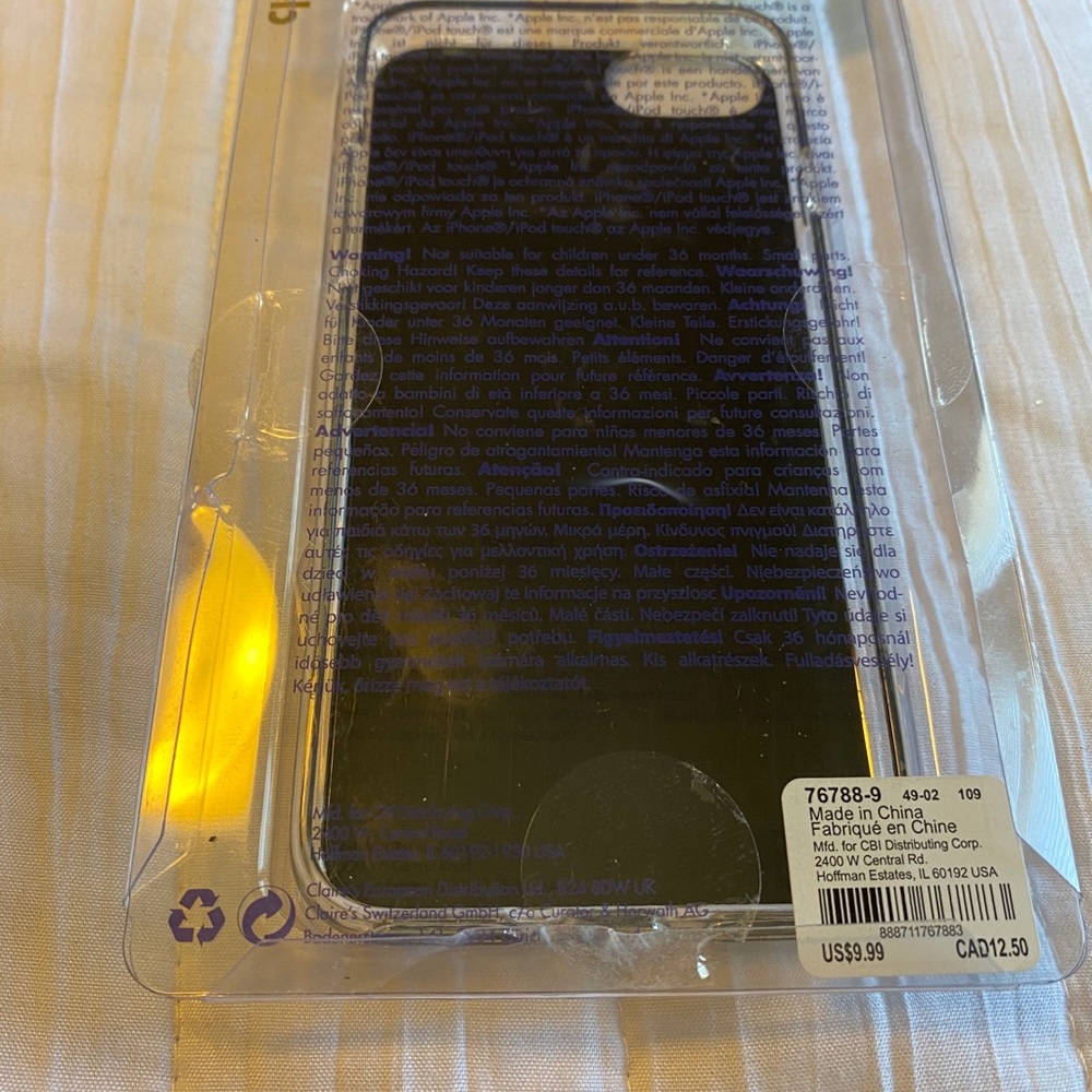 iPhone case - Picture 3 of 3